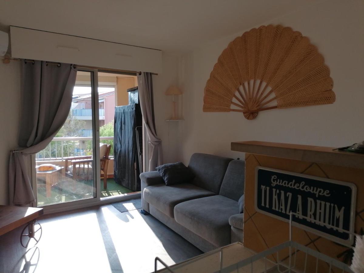 Appartement Au Lagon Bleu A Frejus, Garage, Tennis & Piscine 1200 M2 Exterior foto