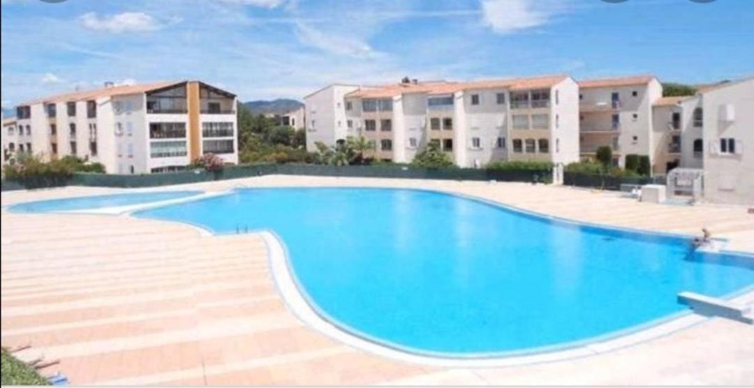 Appartement Au Lagon Bleu A Frejus, Garage, Tennis & Piscine 1200 M2 Exterior foto