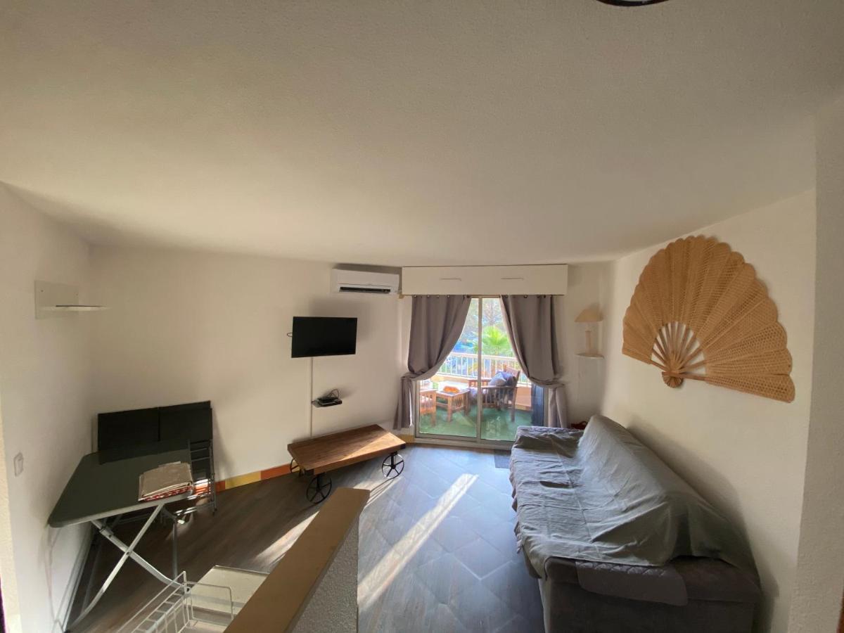 Appartement Au Lagon Bleu A Frejus, Garage, Tennis & Piscine 1200 M2 Exterior foto
