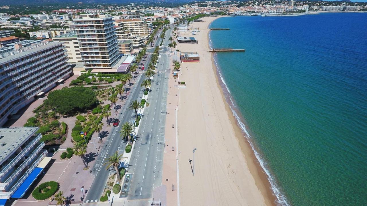 Appartement Au Lagon Bleu A Frejus, Garage, Tennis & Piscine 1200 M2 Exterior foto